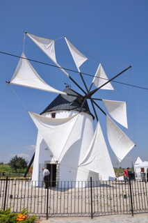 <span style='color:#780948'>ARCHIVED</span> - Did you do anything interesting this weekend?The windmills of Torre Pacheco